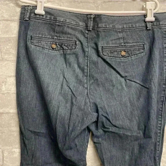 Womans Dockers blue denim Capri jeans - Picture 5 of 9